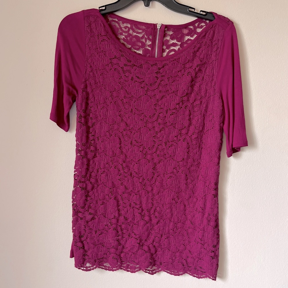 Maroon/pink half sleeve top with front lace